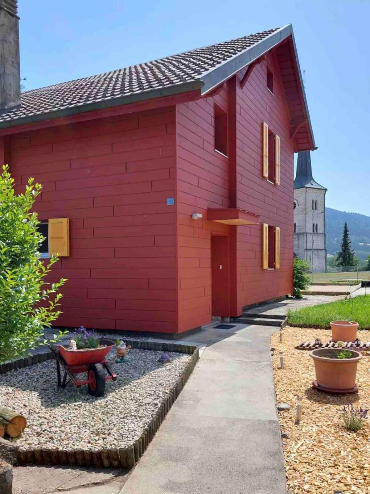 Villa Olian - Au Coeur Du Val-De-Travers Exterior photo